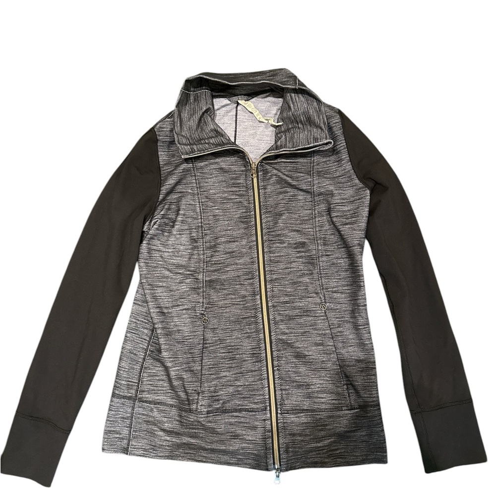 Lululemon Athletica DAILY YOGA JACKET 10 BLACK SLUB DENIM EUC host pick - Picture 2 of 15